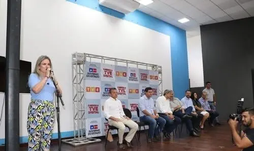Ivana Bastos participa do lançamento do sinal da TVE Digital, em Guanambi