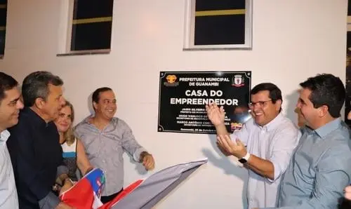 Ivana Bastos participa da inauguração da Casa do Empreendedor de Guanambi 