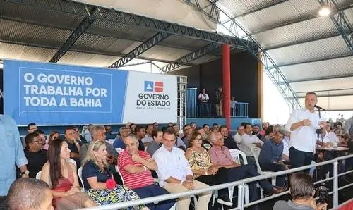 Ivana participa ao lado de Rui da entrega de obras e investimentos para Jacaraci
