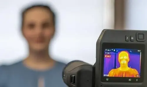 PL obriga bancos e órgãos públicos a instalar equipamento para medir temperatura