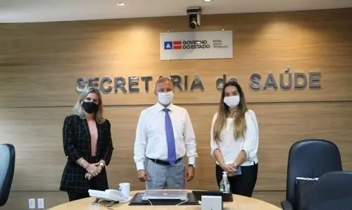 Ivana e Vanessa se reúnem com secretário para resolver caos da saúde em Lençóis