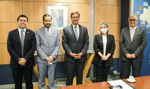 Ivana Bastos defende a Chapada Diamantina em reunião com o ministro do Turismo