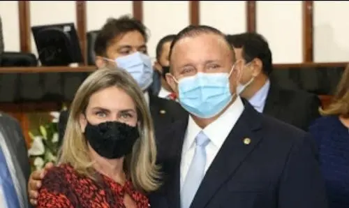 Ivana Bastos parabeniza Adolfo Menezes por presidência da Assembleia