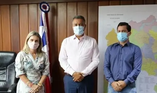 Governador da Bahia recebe Ivana Bastos e prefeito de Igaporã