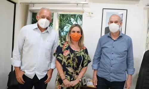 Deputada e prefeitos tratam de demandas dos municípios na CERB