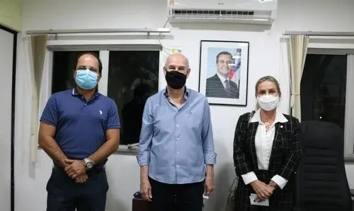 Ivana Bastos e prefeito de Jussiape tratam de demandas na Cerb