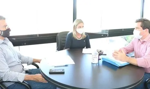 Ivana Bastos trata de demandas dos municípios na SUDESB