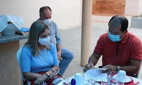 Ivana Bastos visita Jussiape e garante equipamentos para o hospital