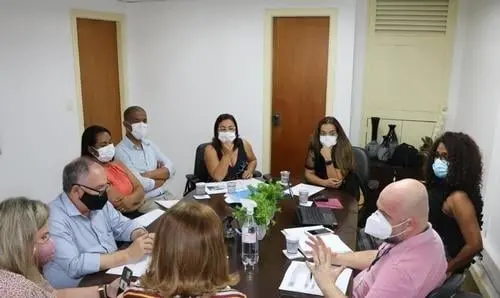 Ivana e lideranças tratam de demandas na SEC