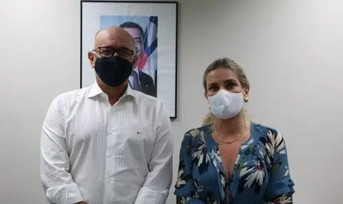 Ivana assegura extensão de rede para cerca de 200 famílias de Pindaí
