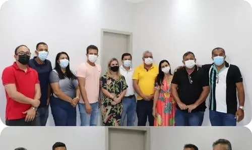  Ivana, Neto e Rui Costa asseguram 4 milhões em investimentos para Igaporã 