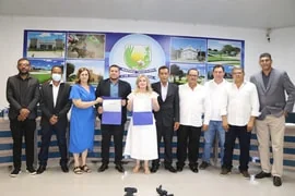 Deputada Ivana Bastos recebe Título de Cidadã da Cidade de Matina 