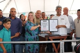 Deputada, governador e prefeito realizam inaugurações e anúncios de desenvolvimento em Novo Horizonte 