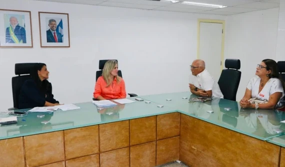 Prefeito de Jacaraci cumpre agenda em Salvador ao lado da deputada Ivana Bastos