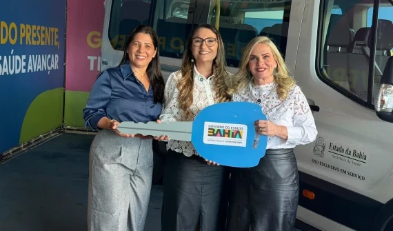 Em resposta à união de forças de Ivana e Carla, Ibirapuã recebe van para reforçar a saúde e assistência social