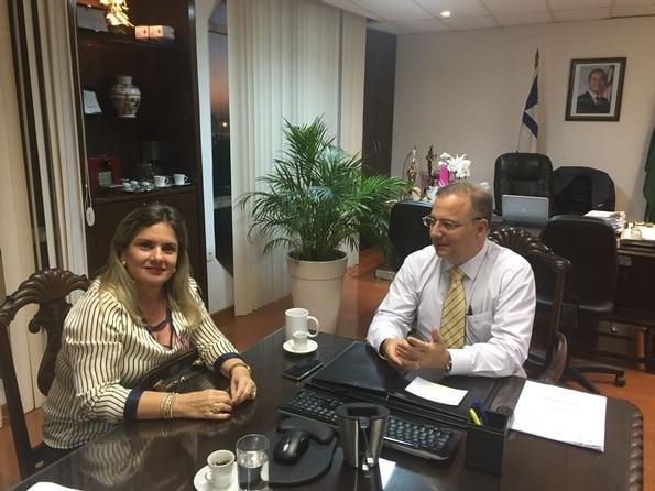 Ivana Bastos acompanha ações da Secretaria de Saúde
