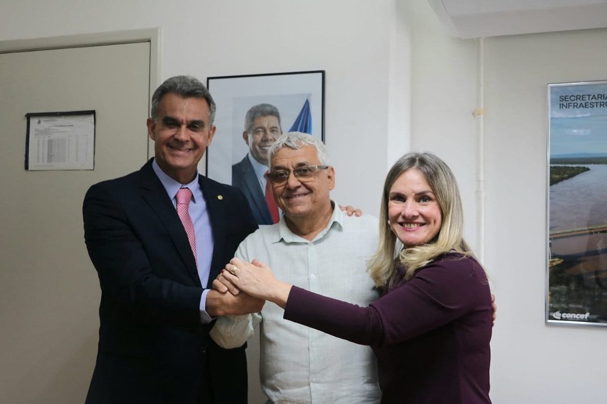 Após trabalho de Ivana Bastos, assinada Carta compromisso para obra de iluminação em Caetité