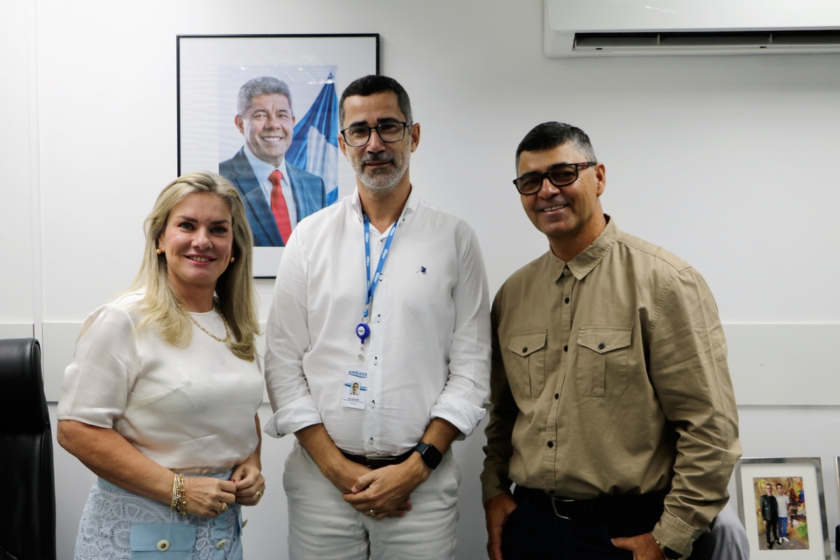 Ivana Bastos e Homero Castro garantem 100% do abastecimento de água da região de Sitio Novo em Morrinhos