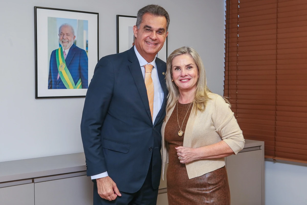 Ivana Bastos conquista novos investimentos na Seinfra para os municípios