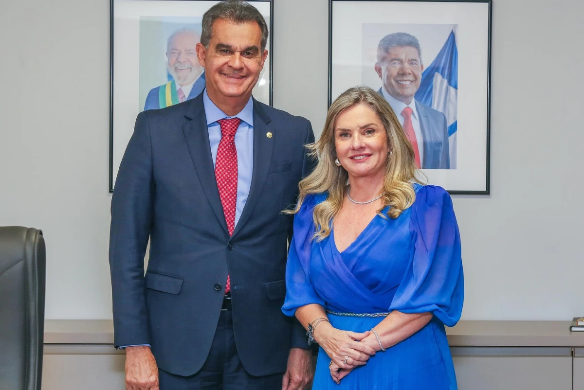 Trabalho de Ivana Bastos garante aviso de licitação para sinal de celular em diversos municípios da Bahia