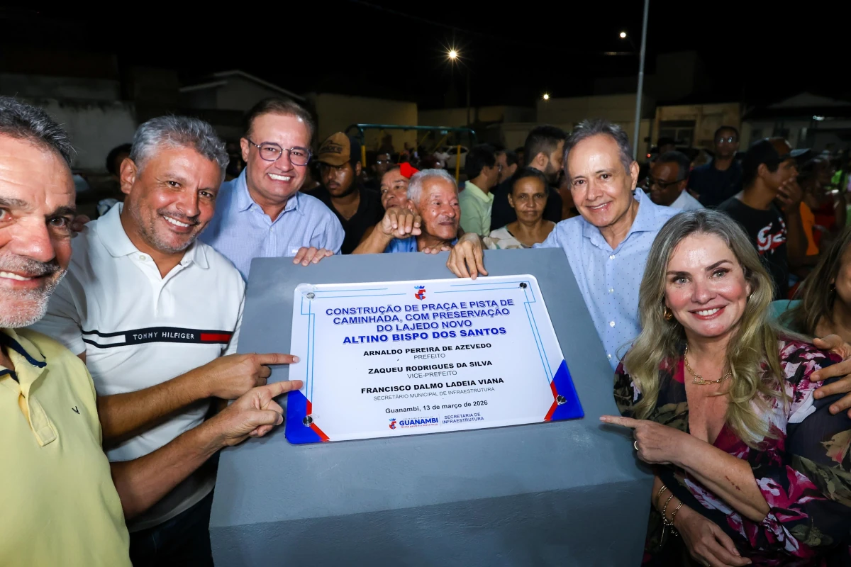 Ivana Bastos anuncia investimento de mais de R$ 14 milhões para revitalização de colégio e participa de entrega de praça em Guanambi