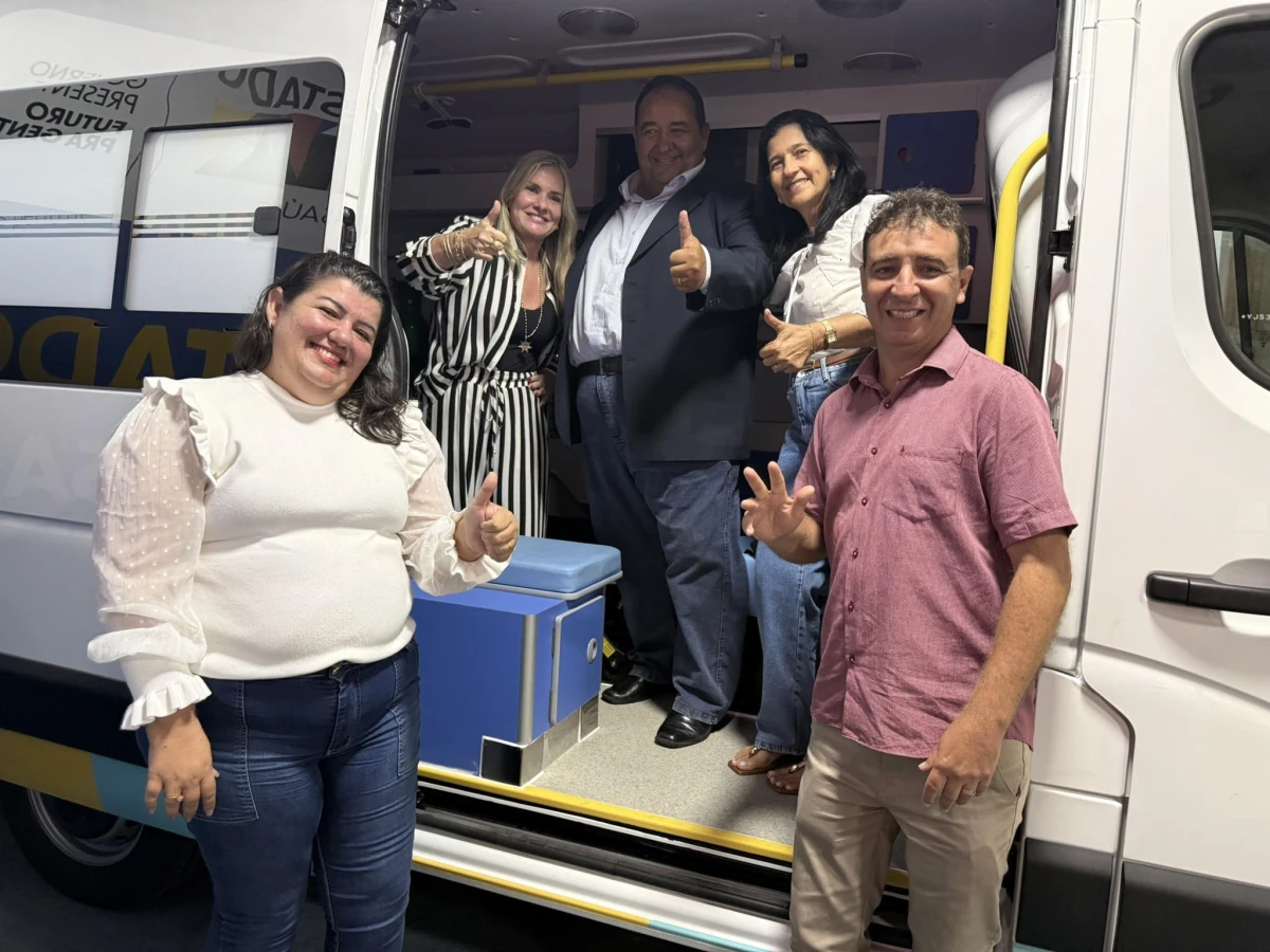 Após empenho de Ivana Bastos, Botuporã recebe nova ambulância