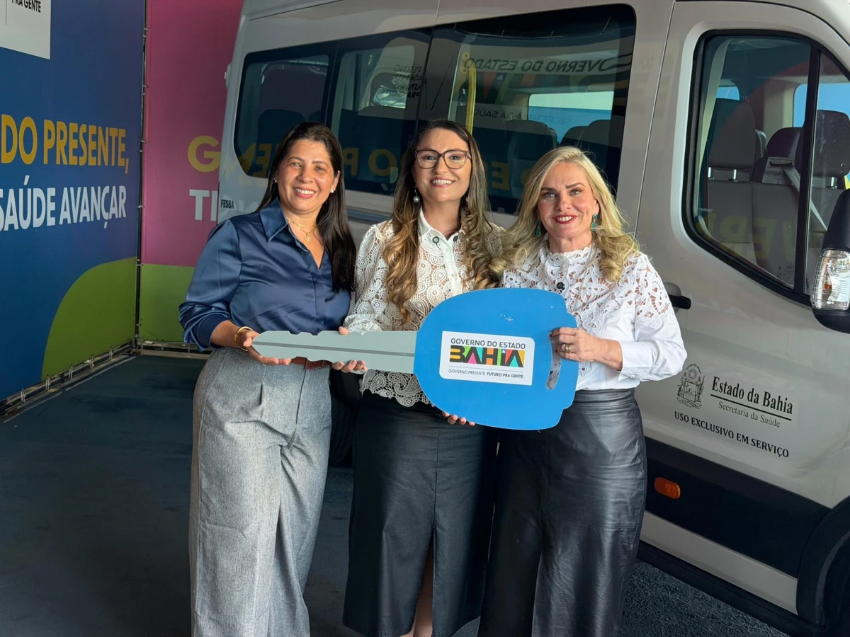 Em resposta à união de forças de Ivana e Carla, Ibirapuã recebe van para reforçar a saúde e assistência social