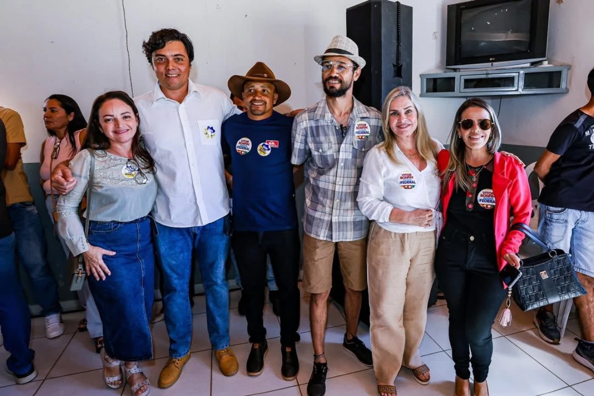 Ivana Bastos participa de reunião política em Jacaraci e reforça compromisso com o desenvolvimento do município